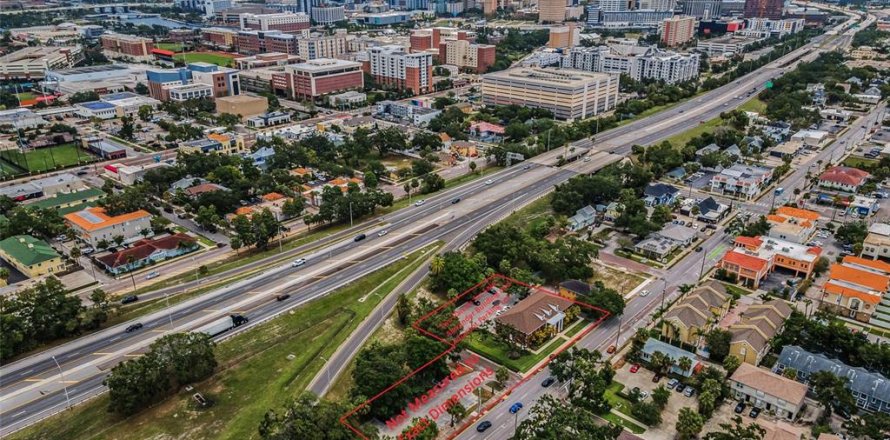 Immobilier commercial à Tampa, Floride 752.14 m2 № 1780317