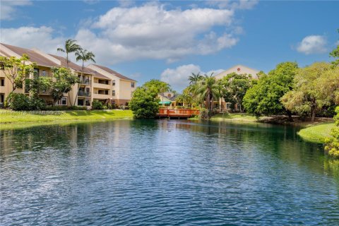 Condominio en Sunrise, Florida, 1 dormitorio  № 2056178