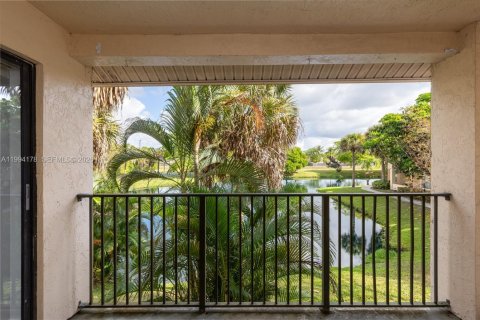 Condo in Sunrise, Florida, 1 bedroom  № 2056178 - photo 8