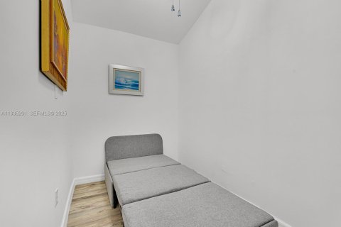 Купить таунхаус в Ки-Бискейн, Флорида 2 спальни, 81.29м2, № 1993378 - фото 20