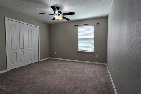 House in Fruitland Park, Florida 4 bedrooms, 252.14 sq.m. № 2220048 - photo 30