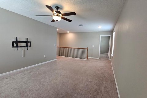 House in Fruitland Park, Florida 4 bedrooms, 252.14 sq.m. № 2220048 - photo 21