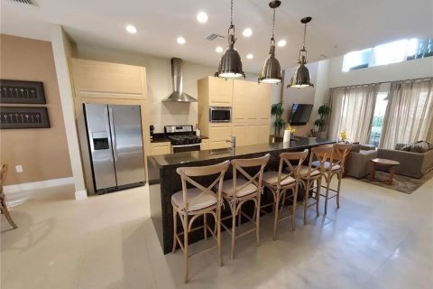 Adosado en venta en Kissimmee, Florida, 4 dormitorios, 222.59 m2 № 1905247 - foto 3