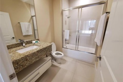 Adosado en venta en Kissimmee, Florida, 4 dormitorios, 222.59 m2 № 1905247 - foto 23