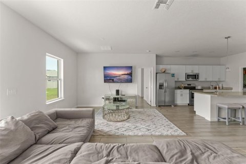 Casa en venta en Kissimmee, Florida, 4 dormitorios, 163.88 m2 № 2201646 - foto 13