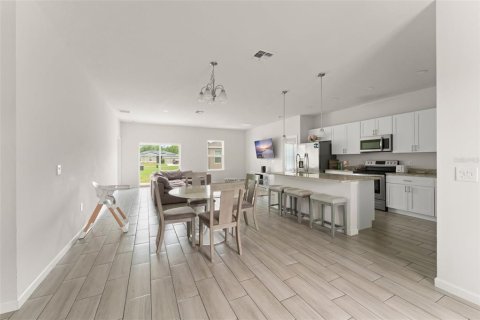 Casa en venta en Kissimmee, Florida, 4 dormitorios, 163.88 m2 № 2201646 - foto 3