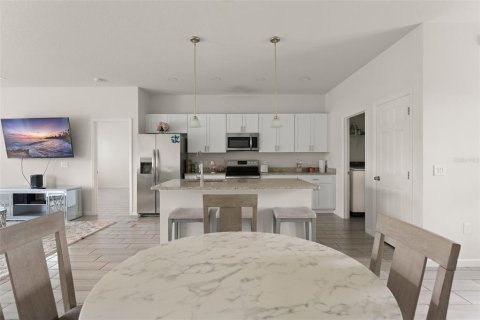 Casa en venta en Kissimmee, Florida, 4 dormitorios, 163.88 m2 № 2201646 - foto 5