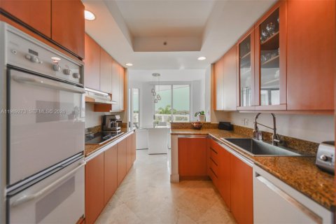 Condominio en venta en Aventura, Florida, 3 dormitorios, 252.69 m2 № 2255382 - foto 30