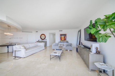 Condominio en venta en Aventura, Florida, 3 dormitorios, 252.69 m2 № 2255382 - foto 16