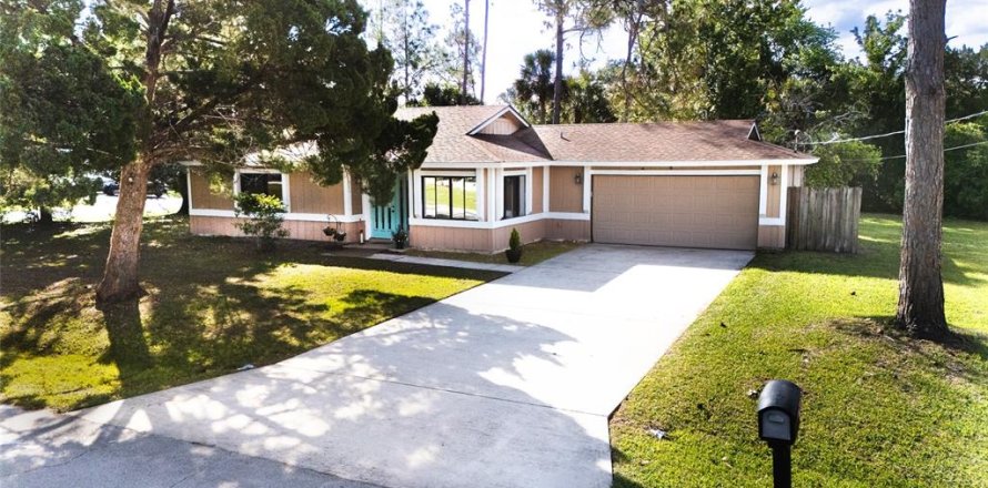 House in Palm Coast, Florida 2 bedrooms, 111.48 sq.m. № 2122750