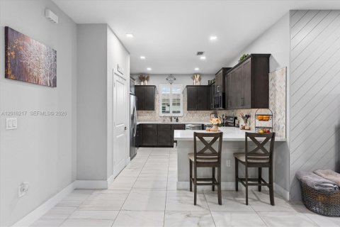 Casa en venta en Homestead, Florida, 4 dormitorios, 183.85 m2 № 2183059 - foto 11