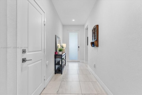 Casa en venta en Homestead, Florida, 4 dormitorios, 183.85 m2 № 2183059 - foto 6