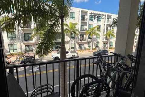 Copropriété à louer à Doral, Floride: 3 chambres, 104.42 m2 № 2029872 - photo 11