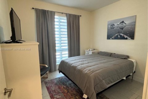 Copropriété à louer à Doral, Floride: 3 chambres, 104.42 m2 № 2029872 - photo 7