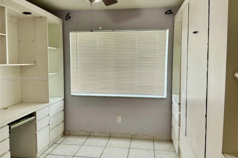 Купить кондоминиум в Майами, Флорида 2 спальни, 106.84м2, № 1949147 - фото 11