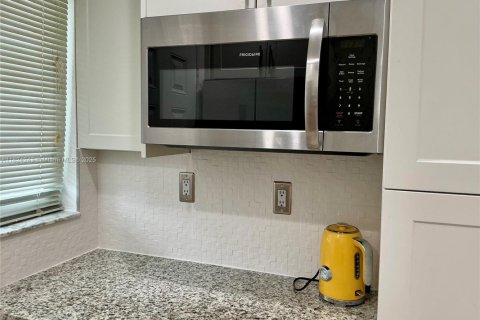 Купить кондоминиум в Майами, Флорида 2 спальни, 106.84м2, № 1949147 - фото 5