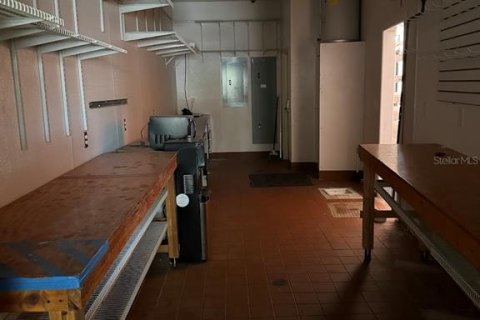 Immobilier commercial à louer à Ocala, Floride: 1489.78 m2 № 2119826 - photo 6