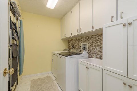 Купить виллу или дом в Палм-Харбор, Флорида 7 комнат, 182.37м2, № 1725390 - фото 26