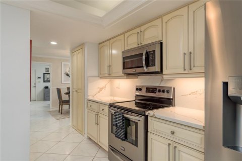 House in Palm Harbor, Florida 2 bedrooms, 182.37 sq.m. № 1725390 - photo 15
