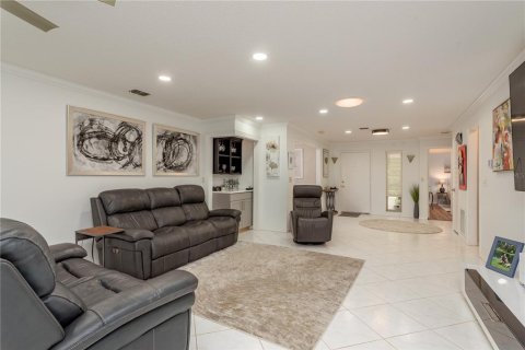 House in Palm Harbor, Florida 2 bedrooms, 182.37 sq.m. № 1725390 - photo 8