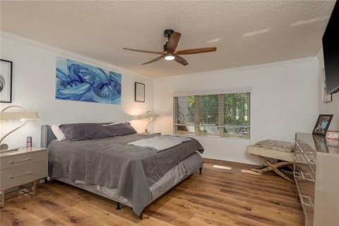 House in Palm Harbor, Florida 2 bedrooms, 182.37 sq.m. № 1725390 - photo 17
