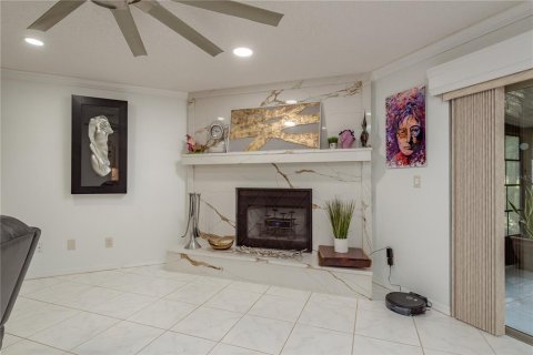 House in Palm Harbor, Florida 2 bedrooms, 182.37 sq.m. № 1725390 - photo 10