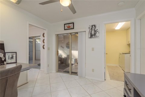 Villa ou maison à vendre à Palm Harbor, Floride: 2 chambres, 182.37 m2 № 1725390 - photo 25