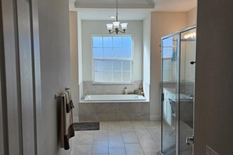 House in Port St. Lucie, Florida 4 bedrooms, 279.82 sq.m. № 2172473 - photo 15