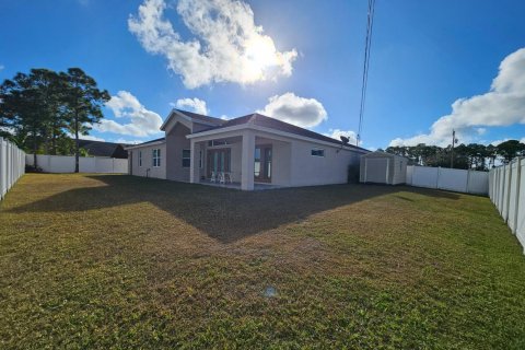 House in Port St. Lucie, Florida 4 bedrooms, 279.82 sq.m. № 2172473 - photo 20