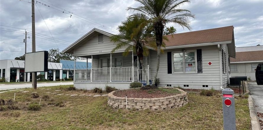 Commercial property in Winter Haven, Florida 320.14 sq.m. № 1376621