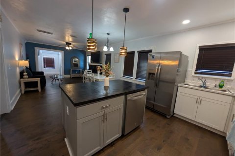 Casa en alquiler en Saint Petersburg, Florida, 3 dormitorios, 110 m2 № 2148779 - foto 5