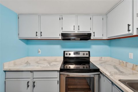 Condo in Orlando, Florida, 1 bedroom № 2226656 - photo 16