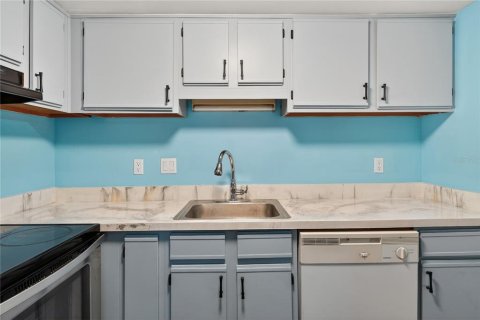 Condo in Orlando, Florida, 1 bedroom № 2226656 - photo 11