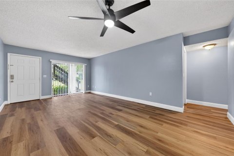 Condo in Orlando, Florida, 1 bedroom № 2226656 - photo 7