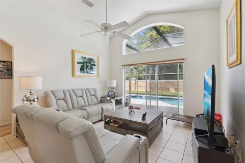 Villa ou maison à vendre à Kissimmee, Floride: 4 chambres, 180.23 m2 № 2215370 - photo 15
