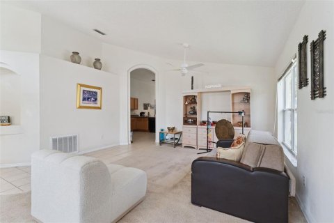 Villa ou maison à vendre à Kissimmee, Floride: 4 chambres, 180.23 m2 № 2215370 - photo 7