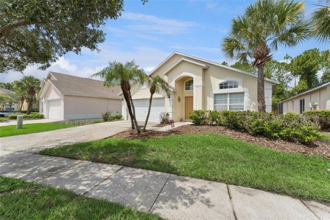 Villa ou maison à vendre à Kissimmee, Floride: 4 chambres, 180.23 m2 № 2215370 - photo 2