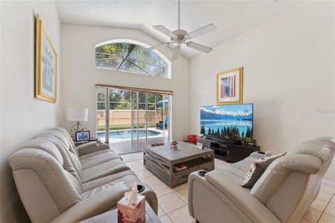 Villa ou maison à vendre à Kissimmee, Floride: 4 chambres, 180.23 m2 № 2215370 - photo 16