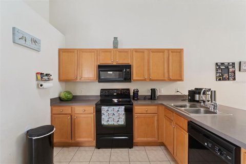 Villa ou maison à vendre à Kissimmee, Floride: 4 chambres, 180.23 m2 № 2215370 - photo 9