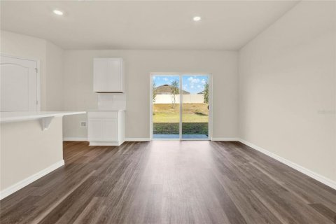 Casa en venta en Apopka, Florida, 5 dormitorios, 247.4 m2 № 1793729 - foto 2