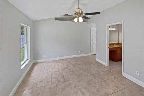 House in Orlando, Florida 3 bedrooms, 138.89 sq.m. № 1795204 - photo 18