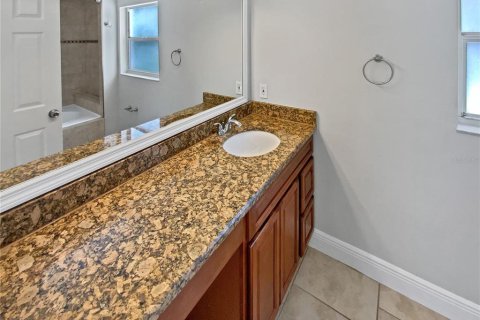 House in Orlando, Florida 3 bedrooms, 138.89 sq.m. № 1795204 - photo 7