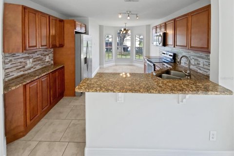 House in Orlando, Florida 3 bedrooms, 138.89 sq.m. № 1795204 - photo 14
