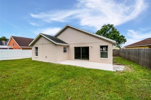 House in Orlando, Florida 3 bedrooms, 138.89 sq.m. № 1795204 - photo 8