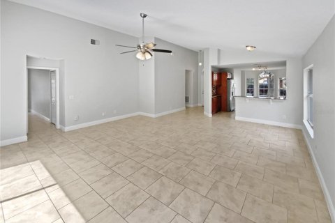 House in Orlando, Florida 3 bedrooms, 138.89 sq.m. № 1795204 - photo 12