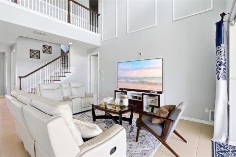 House in Orlando, Florida 4 bedrooms, 243.78 sq.m. № 2324274 - photo 26
