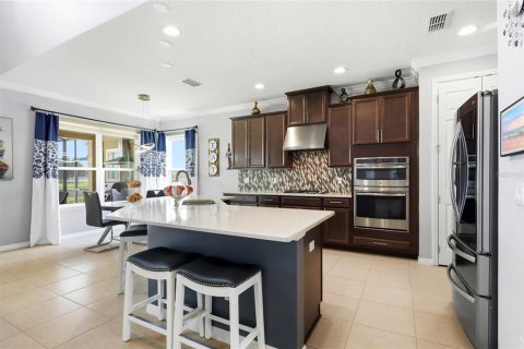 House in Orlando, Florida 4 bedrooms, 243.78 sq.m. № 2324274 - photo 17