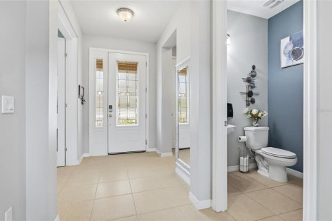 House in Orlando, Florida 4 bedrooms, 243.78 sq.m. № 2324274 - photo 9