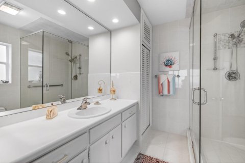 Condo in Highland Beach, Florida, 2 bedrooms  № 2421108 - photo 4