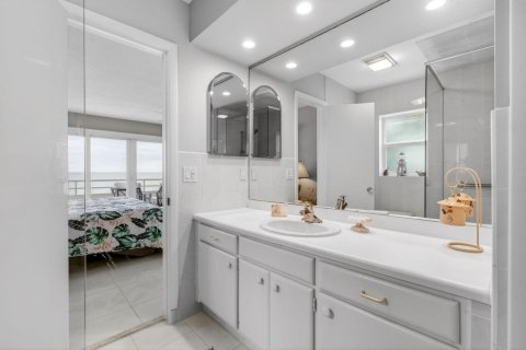 Condo in Highland Beach, Florida, 2 bedrooms  № 2421108 - photo 2